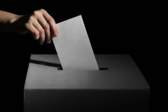 Janela partidária 2026: período de troca de partidos redefine estratégias para as eleições