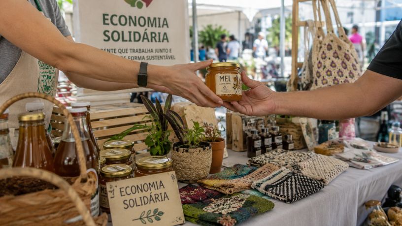 Política Municipal de Fomento à Economia Solidária em Blumenau: impacto social e novo modelo de desenvolvimento local