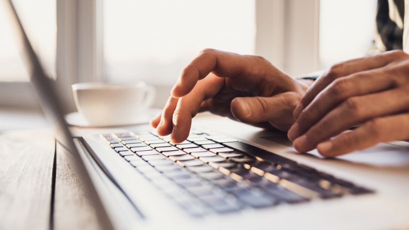 O Avanço das Plataformas Digitais de Informação e a Busca por Credibilidade Factual nas Regiões Brasileiras