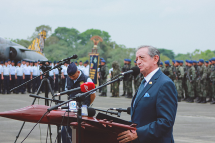 Pesquisa Aya/Poder360 mostra Lula e Flávio Bolsonaro emparelhados rumo a 2026
