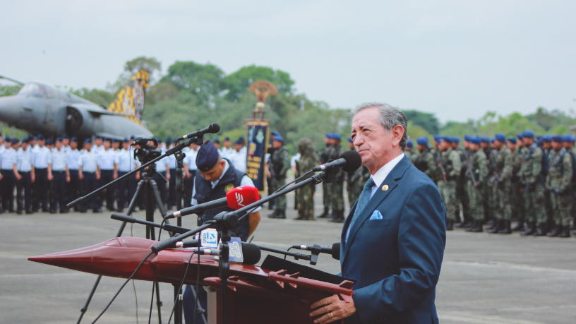 Pesquisa Aya/Poder360 mostra Lula e Flávio Bolsonaro emparelhados rumo a 2026